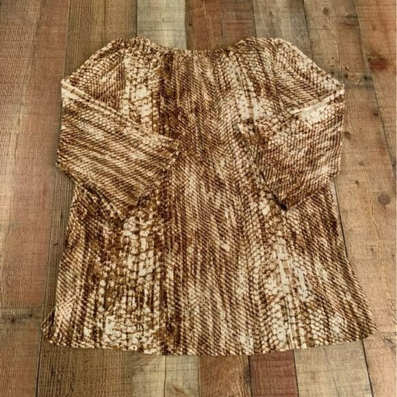 Lucky brand womens 3/4 bell sleeve top in brown and cream snake skin print -L - Picture 8 of 8